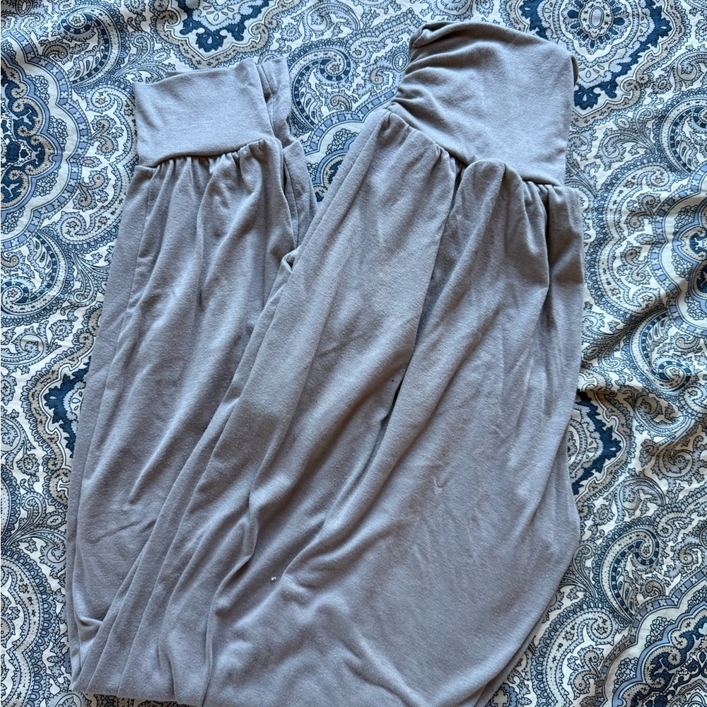 Amazon Women's Light Gray Joggers